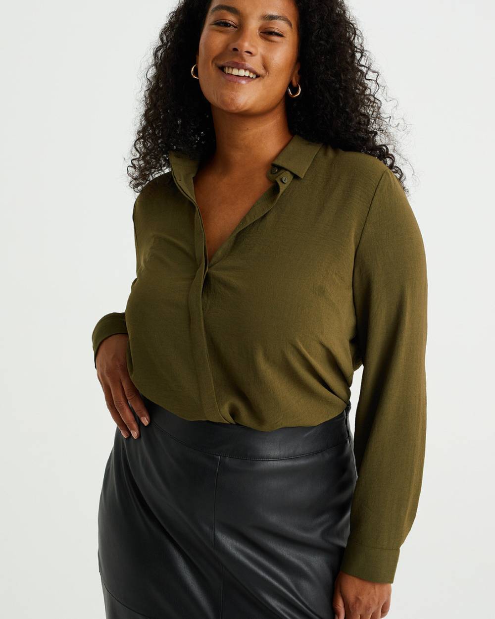 WE Fashion Blouse In Khaki