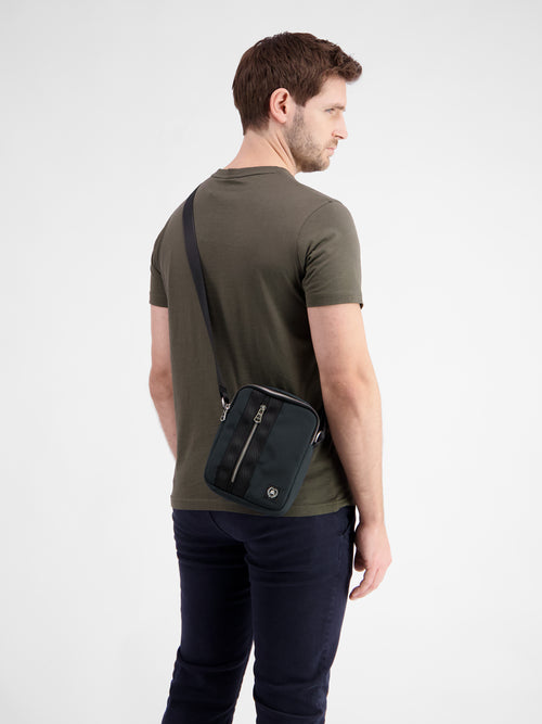 Lerros Schlichte Umhängetasche