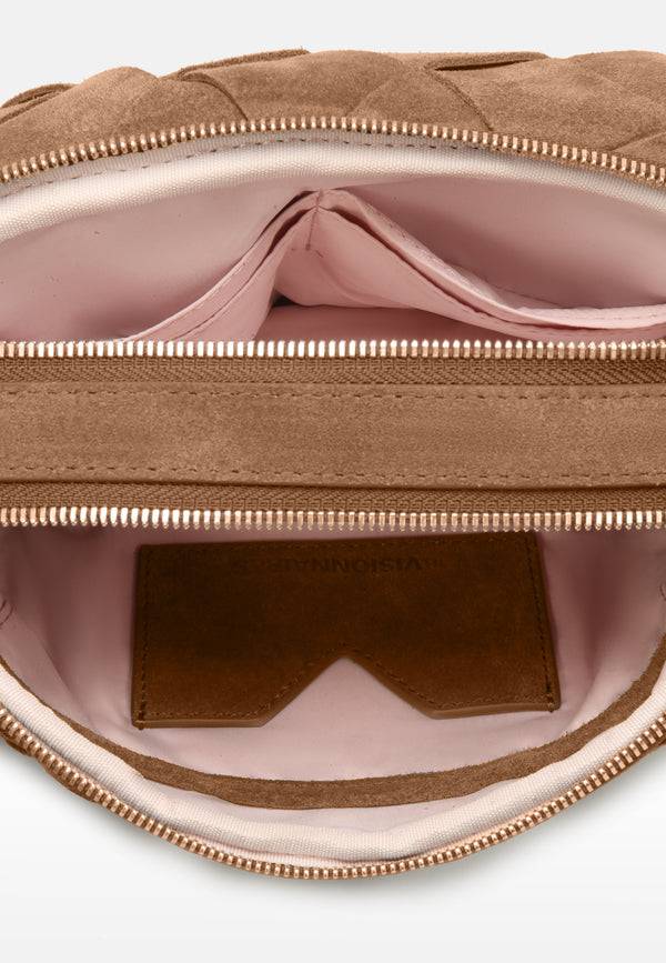 Les Visionnaires EMILY WEAVE