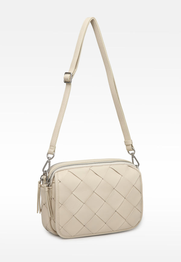 Les Visionnaires EMILY WEAVE