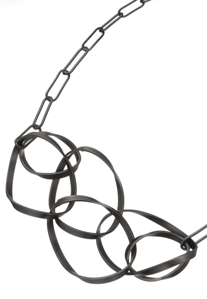 -50% SALE! Leslii Halskette Swing Oval Gunmetal