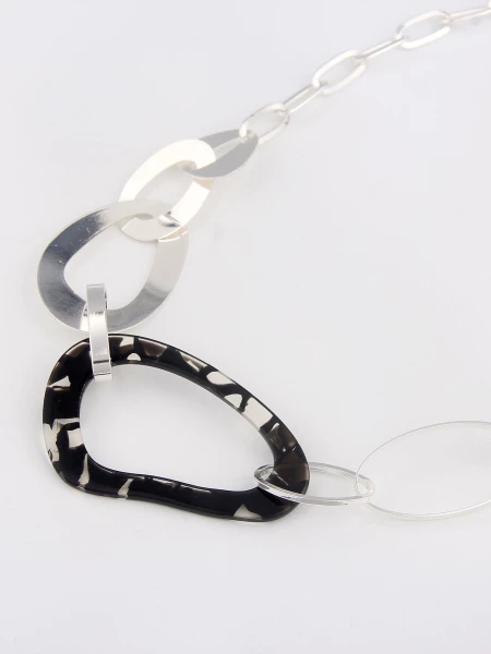 -50% SALE Leslii Kurze Halskette Mit Ovalen Anhängern Gemustert In Silber Schwarz