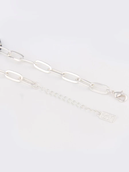 -50% SALE Leslii Kurze Halskette Mit Ovalen Anhängern Gemustert In Silber Schwarz