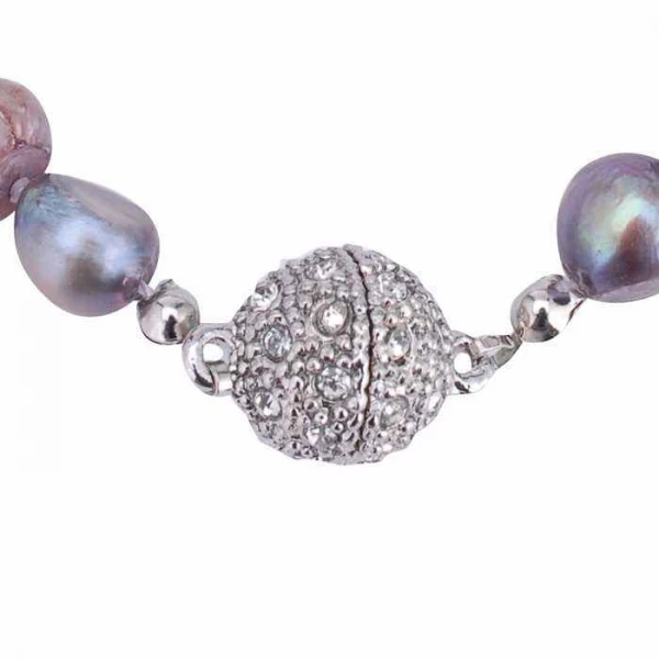 Leslii Damen-Armband Natur Perlen-Armband Bling Süßwasser-Zuchtperlen Magnet-Schließe Grau