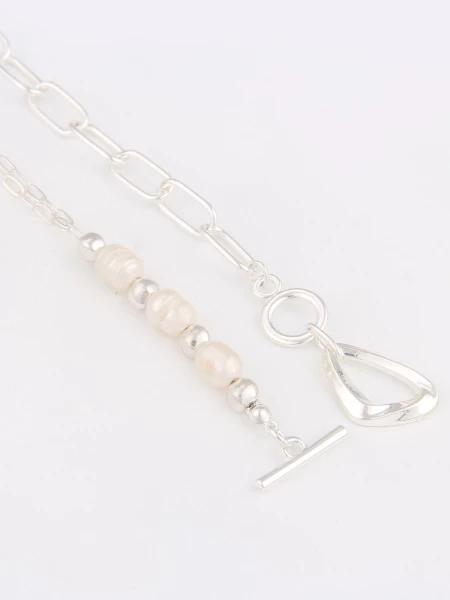 Leslii Gliederkette Mit Muschelperlen Und T-Schließe In Silber