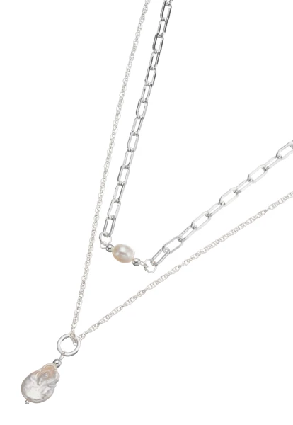 Leslii Kurze Layering-Kette Mit Süßwasserperlen