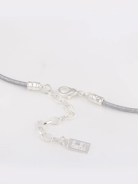 Leslii Lange Halskette Glitzer Look In Silber Grau