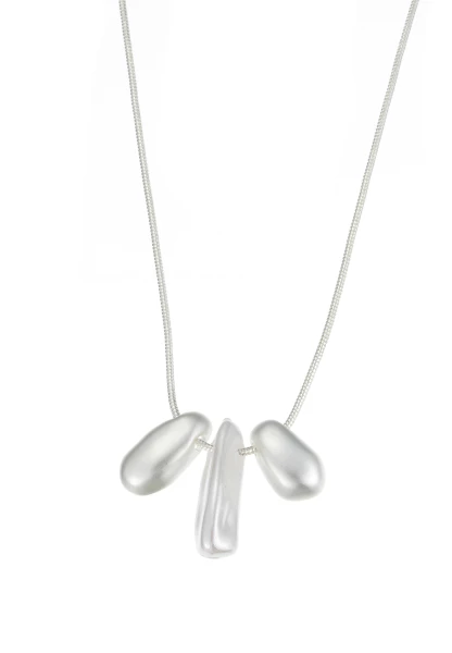 Leslii Lange Halskette Perlen-Stück In Silber