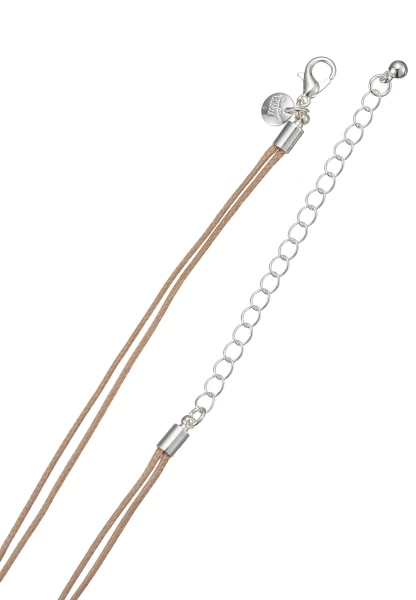 Leslii Lange Halskette Stoffband Oval-Anhänger Beige