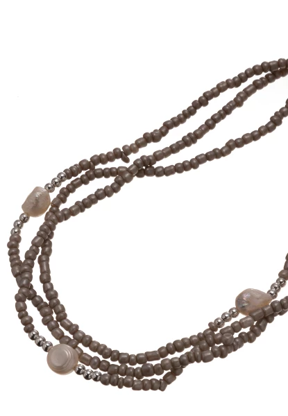 Leslii Layering Kette Perlenkette In Grau Mit Süßwasserperlen
