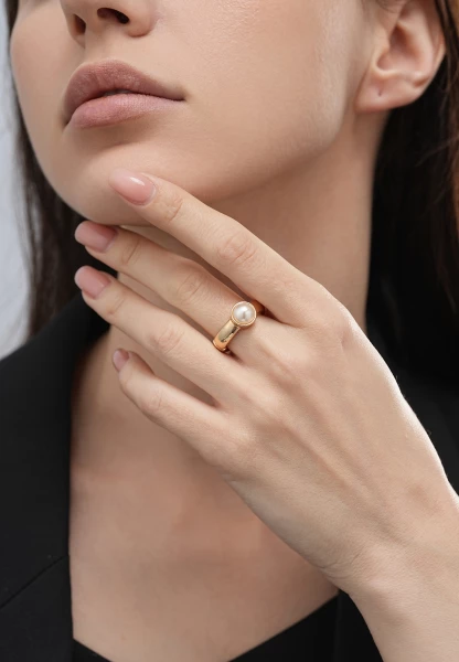 Leslii Ring Gold Perle