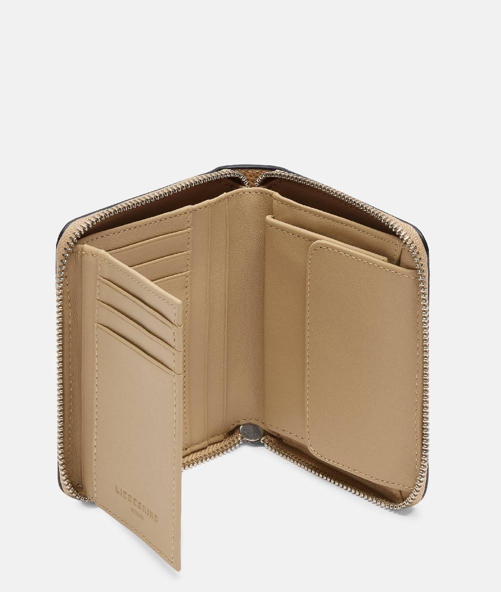 Liebeskind Berlin Paris Conny