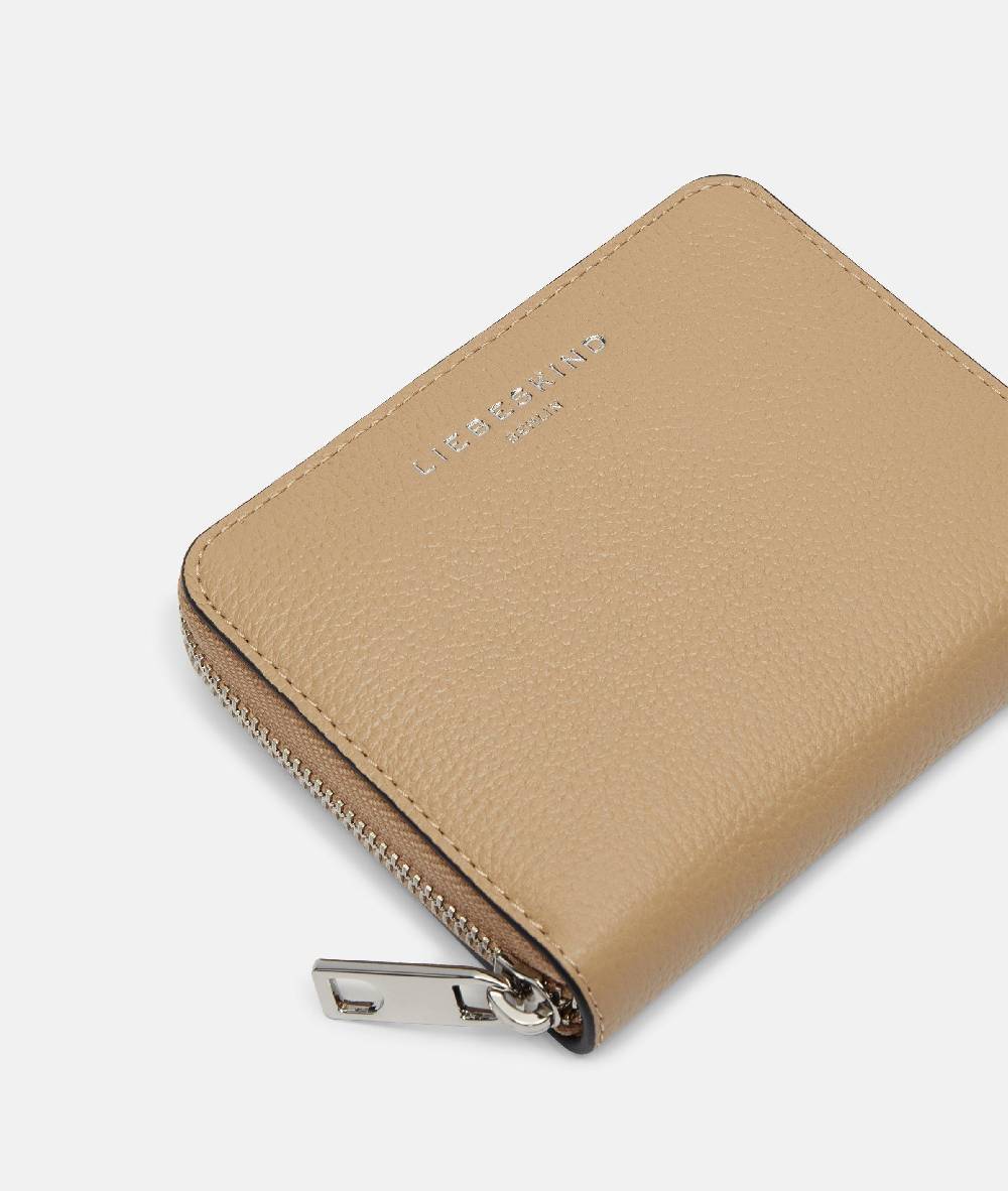 Liebeskind Berlin Paris Conny