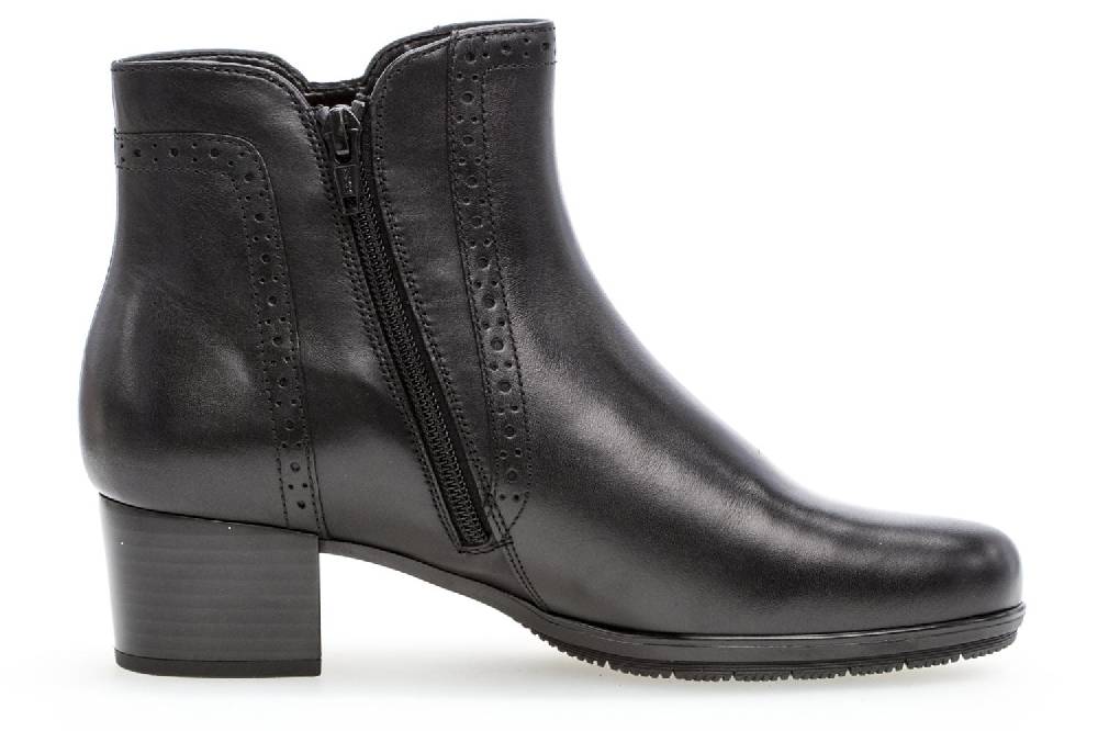 Gabor Basic Stiefeletten In Übergrößen Schwarz 95.531.27 Große Damenschuhe