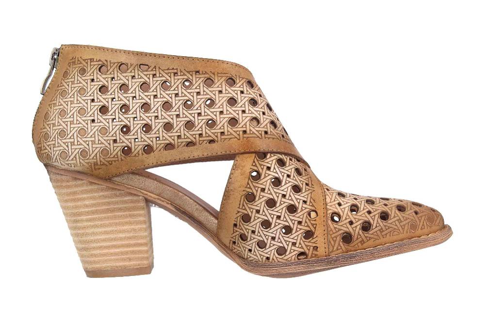 Laura Vita Pumps In Übergrößen Mehrfarbig ELCODIEO 232 Abricot Große Damenschuhe