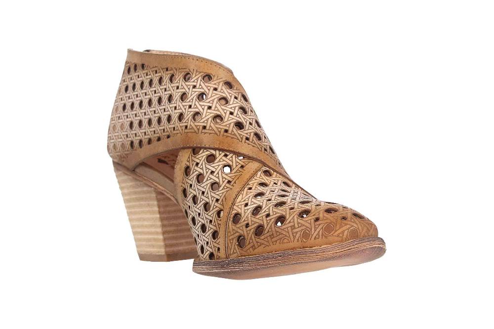 Laura Vita Pumps In Übergrößen Mehrfarbig ELCODIEO 232 Abricot Große Damenschuhe