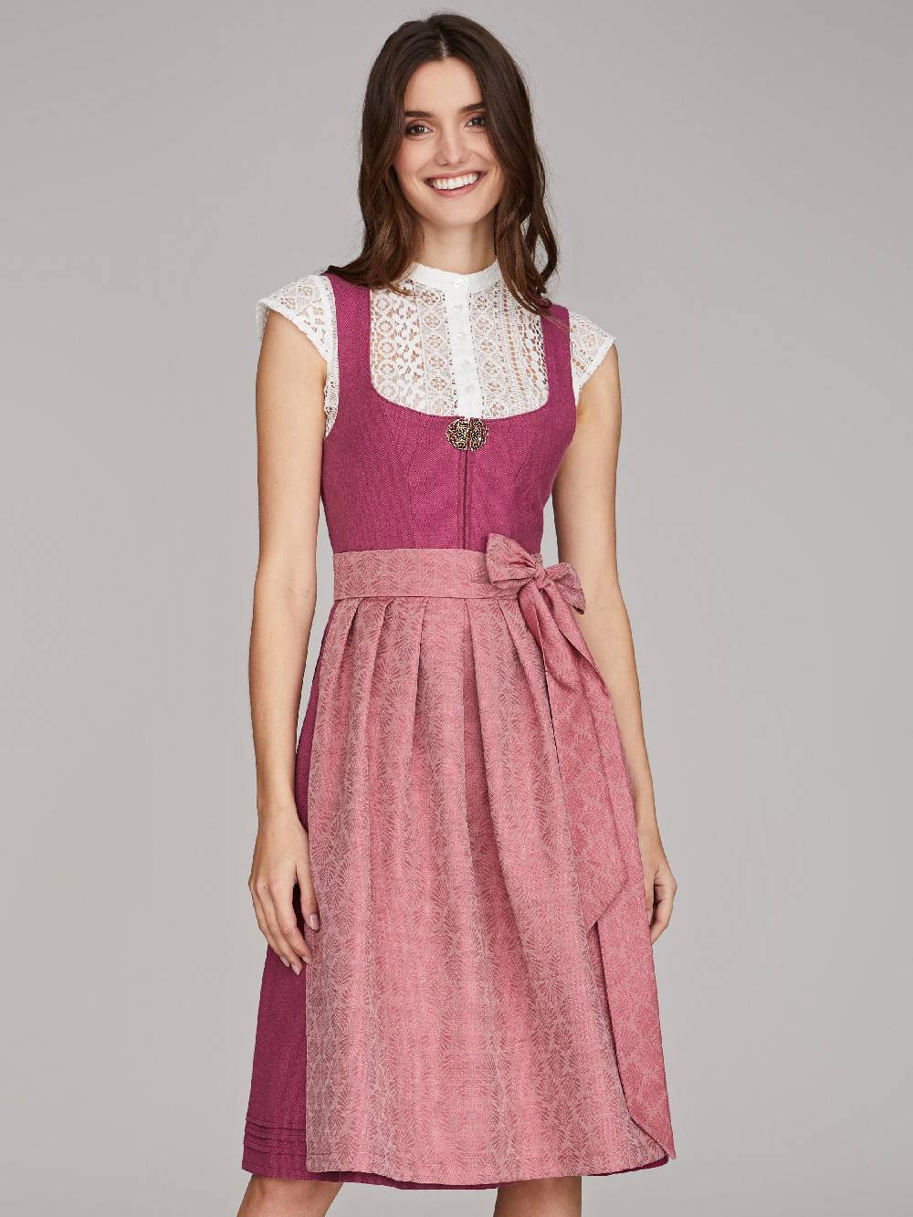 Limberry Beerenfarbenes Dirndl mit goldener Zierschnalle - PALOMA BEERE