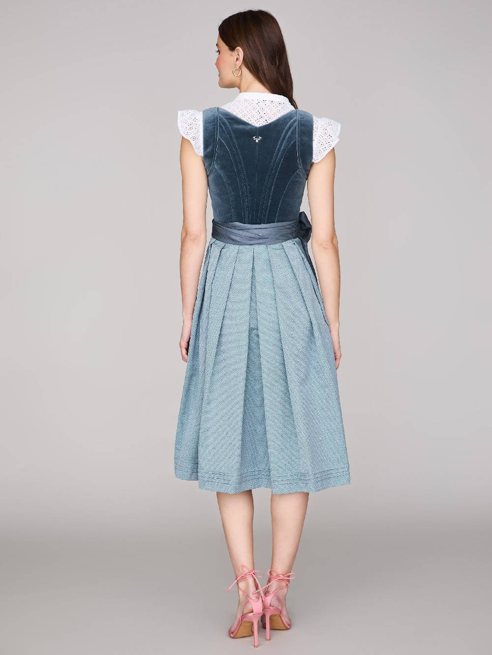 Limberry Blaues Samtdirndl Mit Schnursteppung - NELLIE VELVET CLOUD