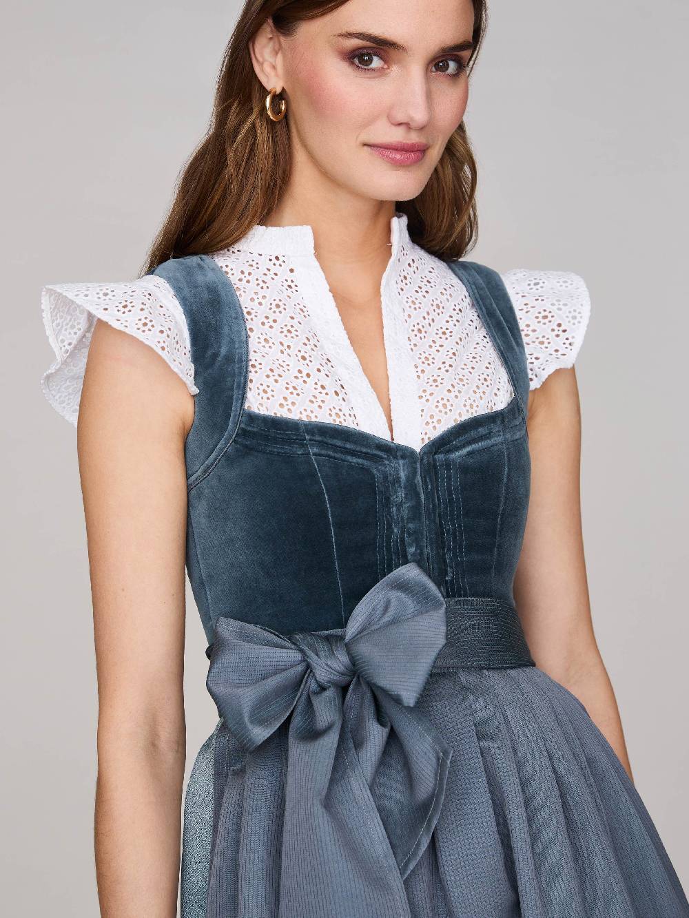 Limberry Blaues Samtdirndl Mit Schnursteppung - NELLIE VELVET CLOUD