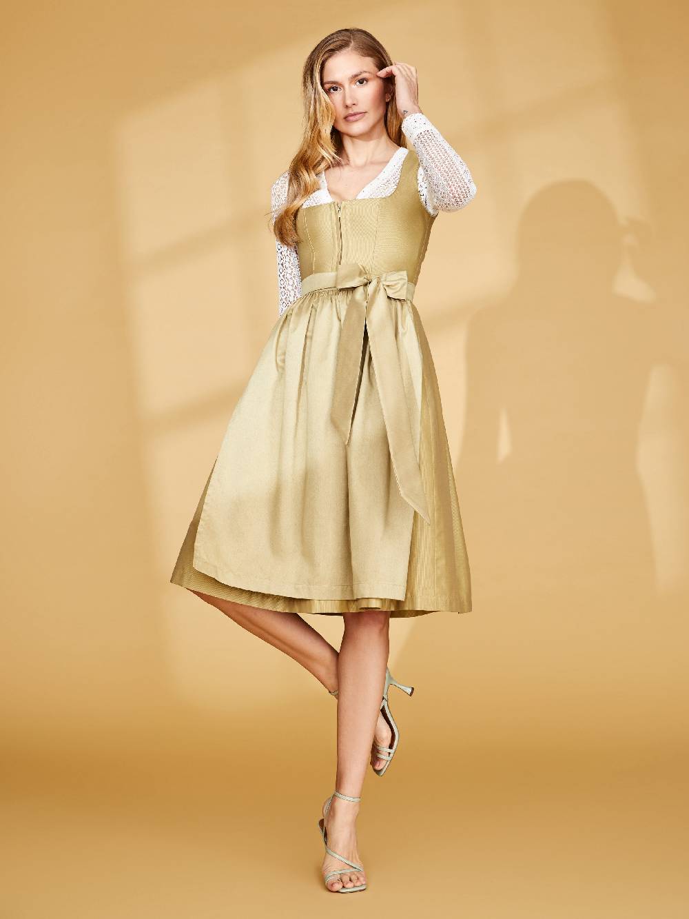 Limberry Cremeweißer Spitzenbody Mit V-Ausschnitt - PHOEBE