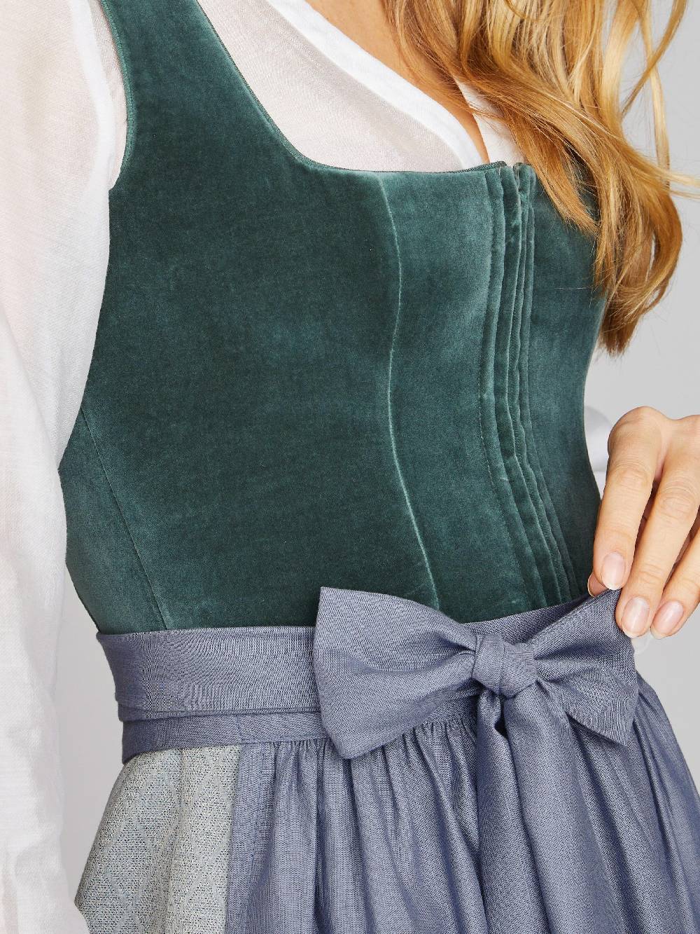 Limberry Dirndl Mit Samt-Mieder In Eucalyptus - DELILAH EUCALYPTUS