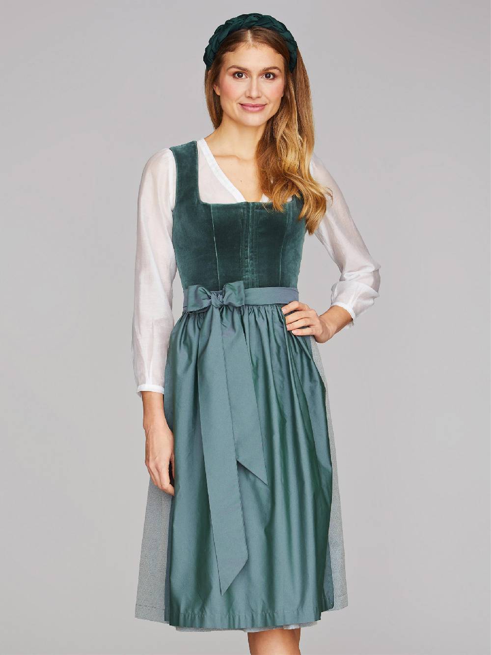 Limberry Dirndl mit Samt-Mieder in Eucalyptus - DELILAH EUCALYPTUS
