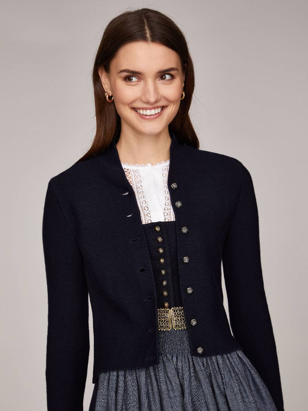 Limberry Dunkelblaue Trachten-Strickjacke mit Stehkragen - ANNA MARINE