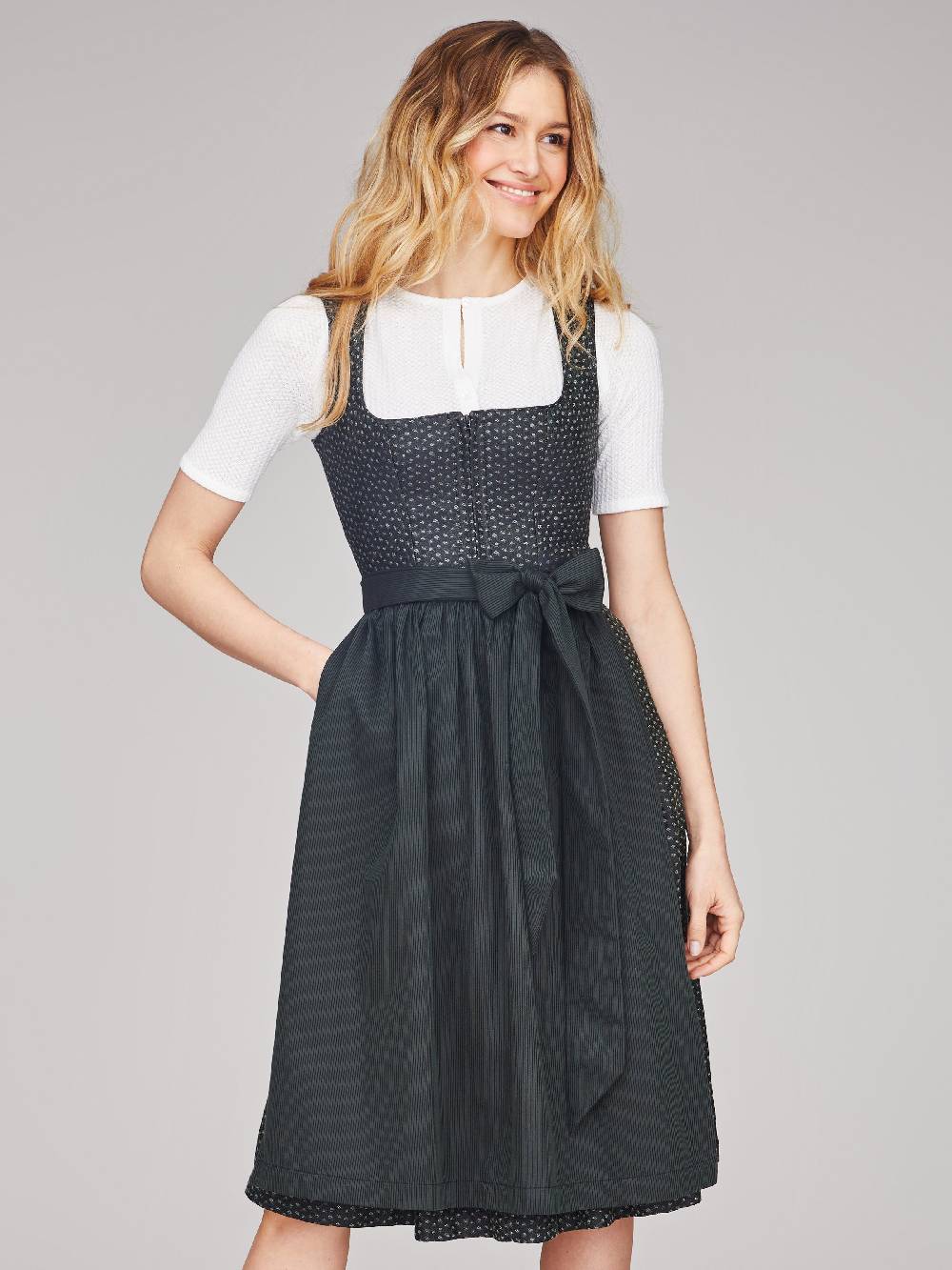 Limberry Geblümtes Schwarzes Dirndl - JEZEBEL SMOKY BLACK
