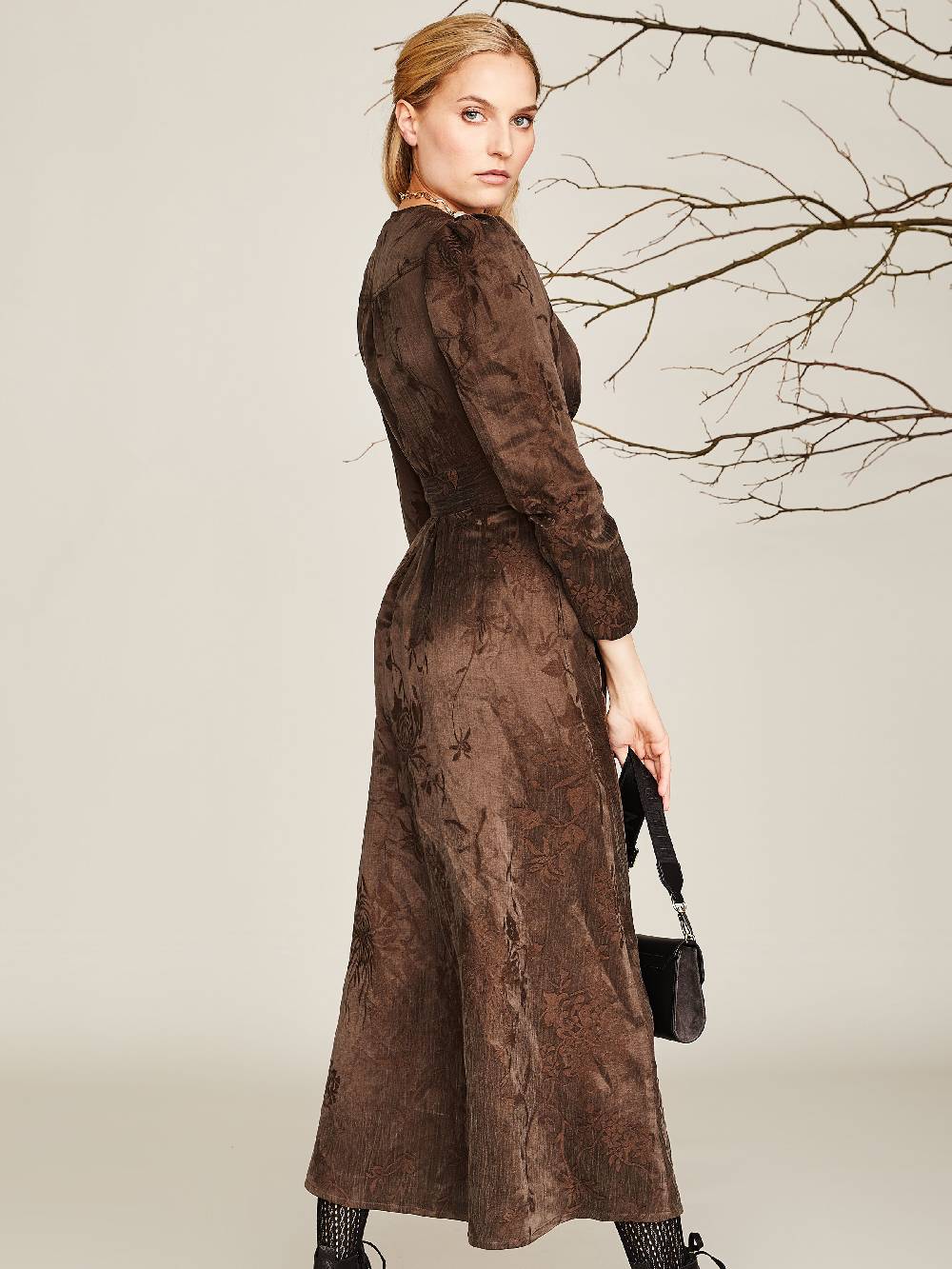 Limberry Braunes Kleid Mit Floralem Muster - ZOE