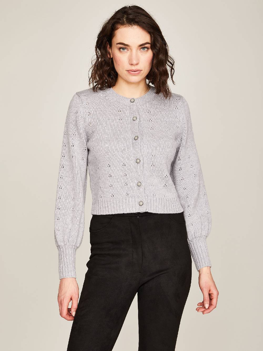 Limberry Graue Strickjacke mit Lochmuster - EMILIA