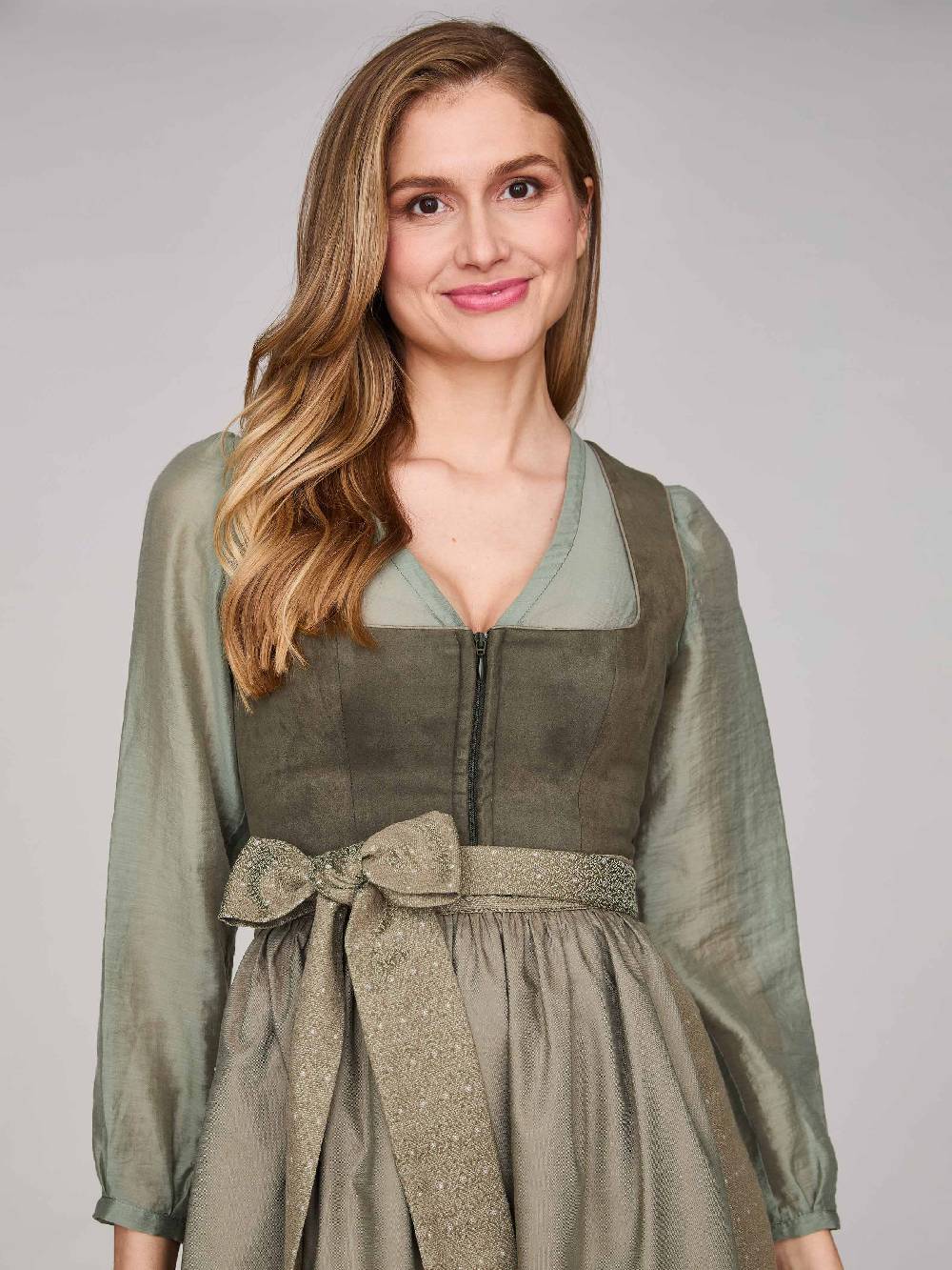 Limberry Grüne Langarm-Dirndlbluse - HARPER GRÜN