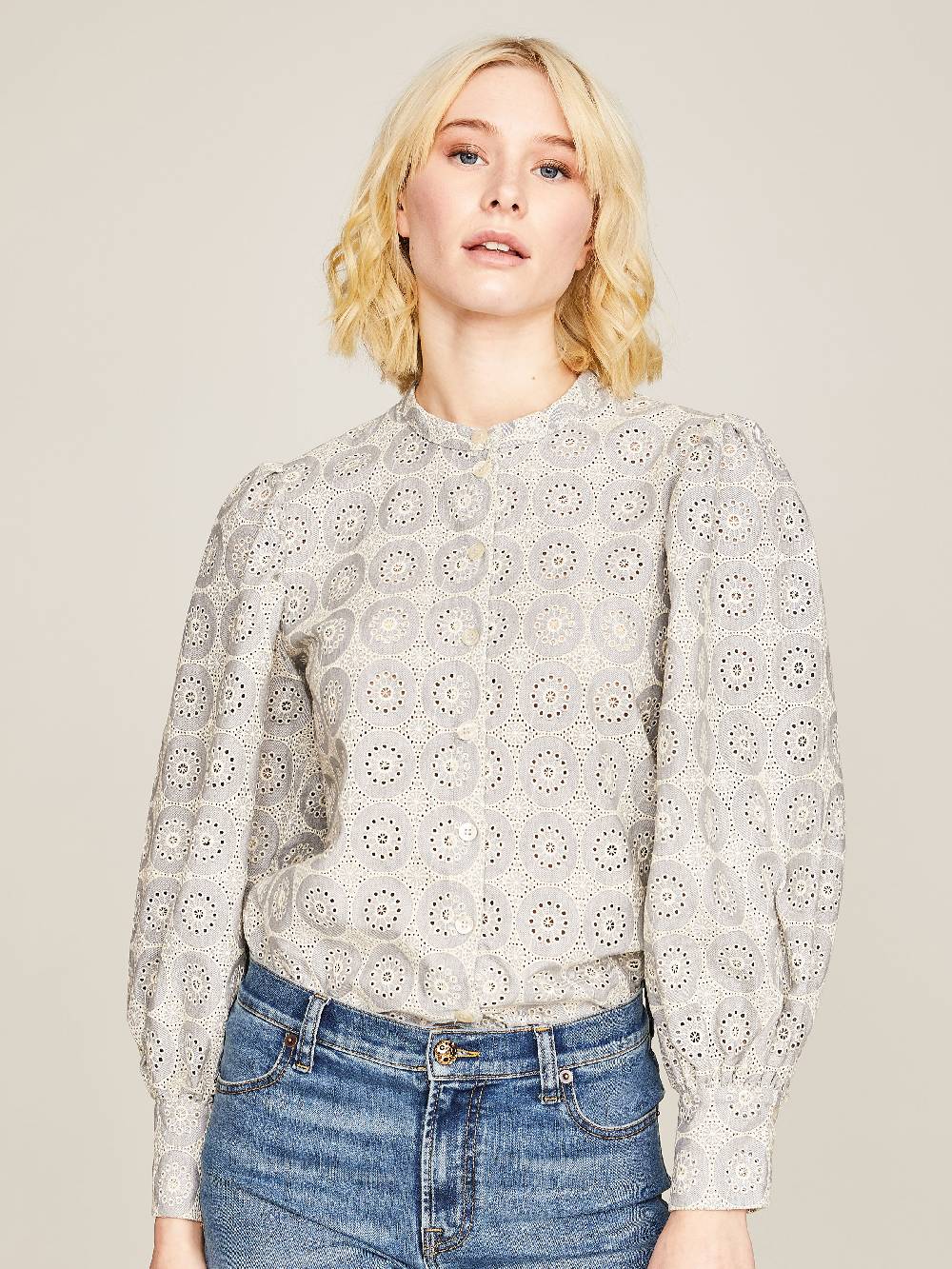 Limberry Hellgraue Bluse Mit Stickerei - ADELINE