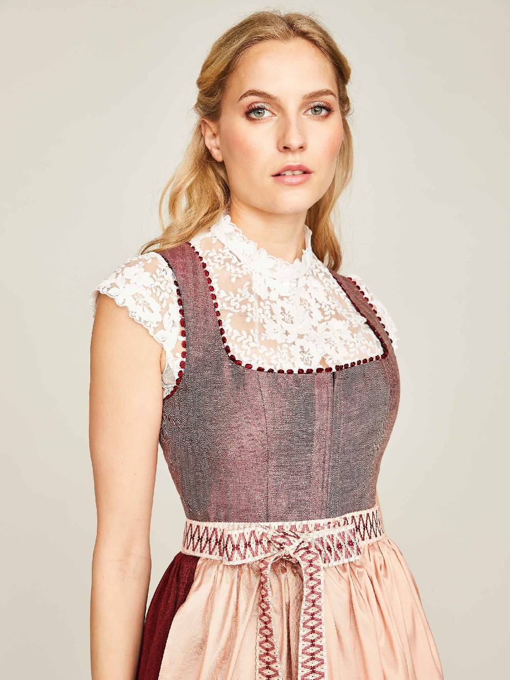 Limberry Leinen-Dirndl In Beere - CASABLANCA BEERE