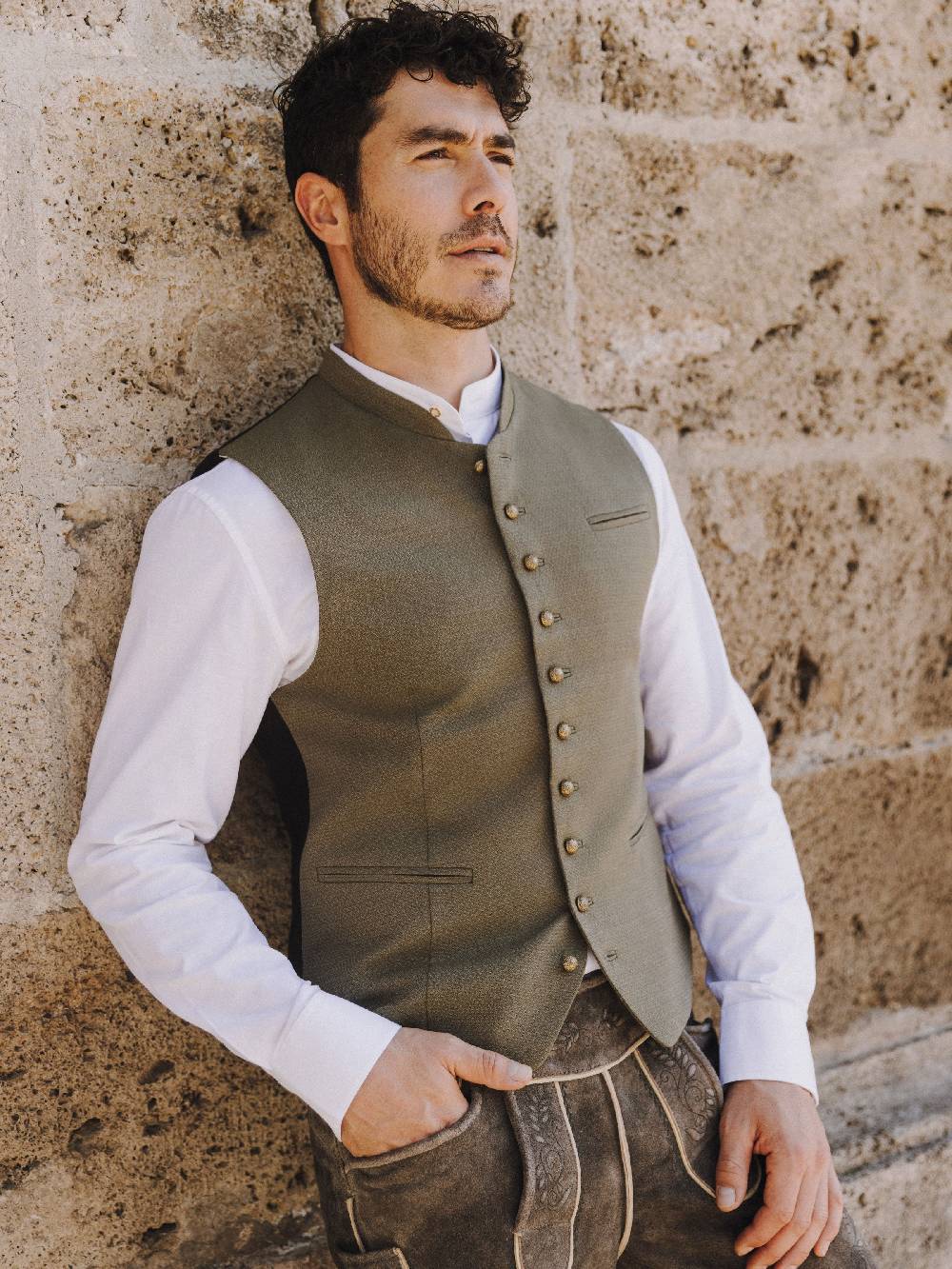 Limberry Olivgrüne Trachtenweste - JULES DARK OLIVE