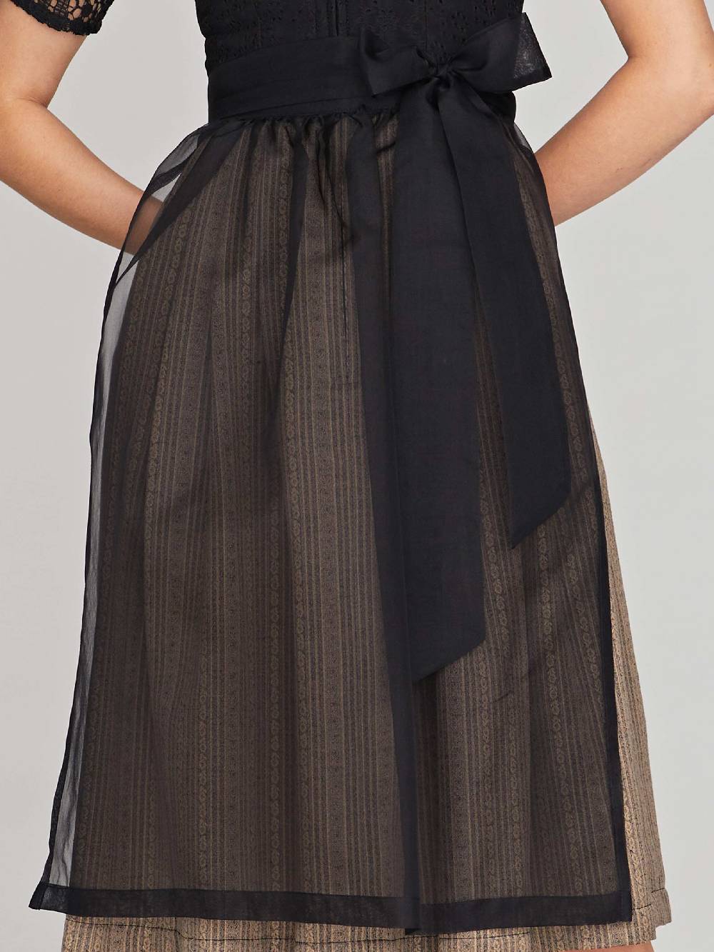 Limberry Organza Seidenschürze in Schwarz - LENE