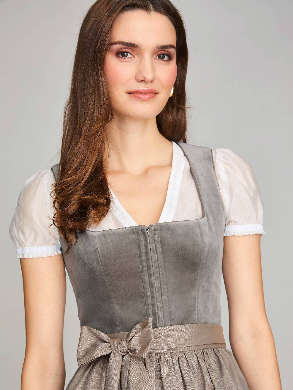 Limberry Weiße Kurzarm-Dirndlbluse - LIZ UNI