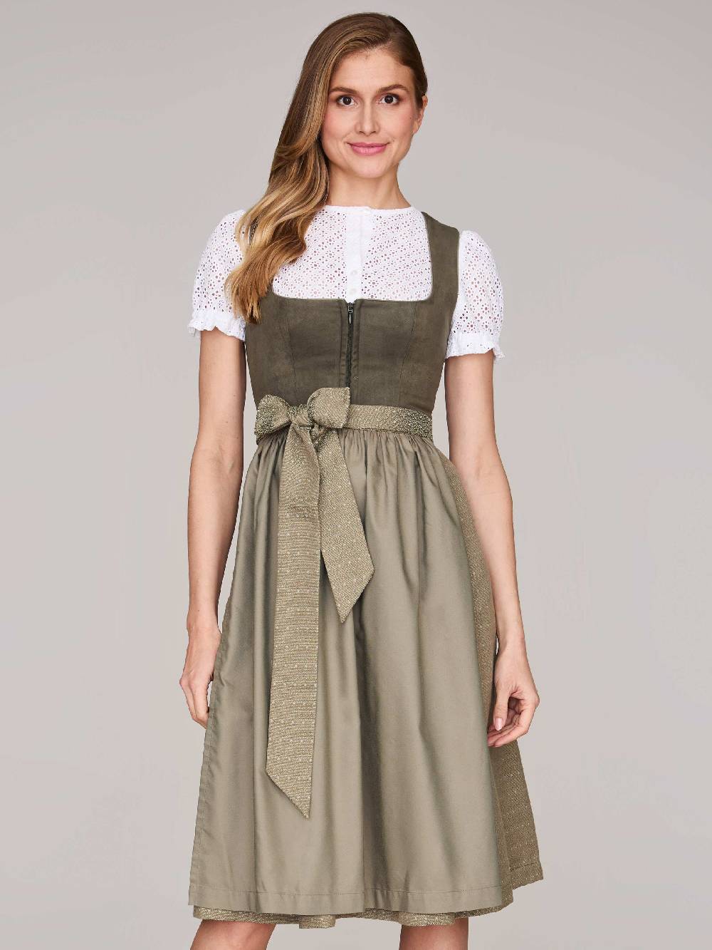 Limberry Moosgrünes Dirndl mit Velours-Mieder - ISOBEL MOSSY GREEN