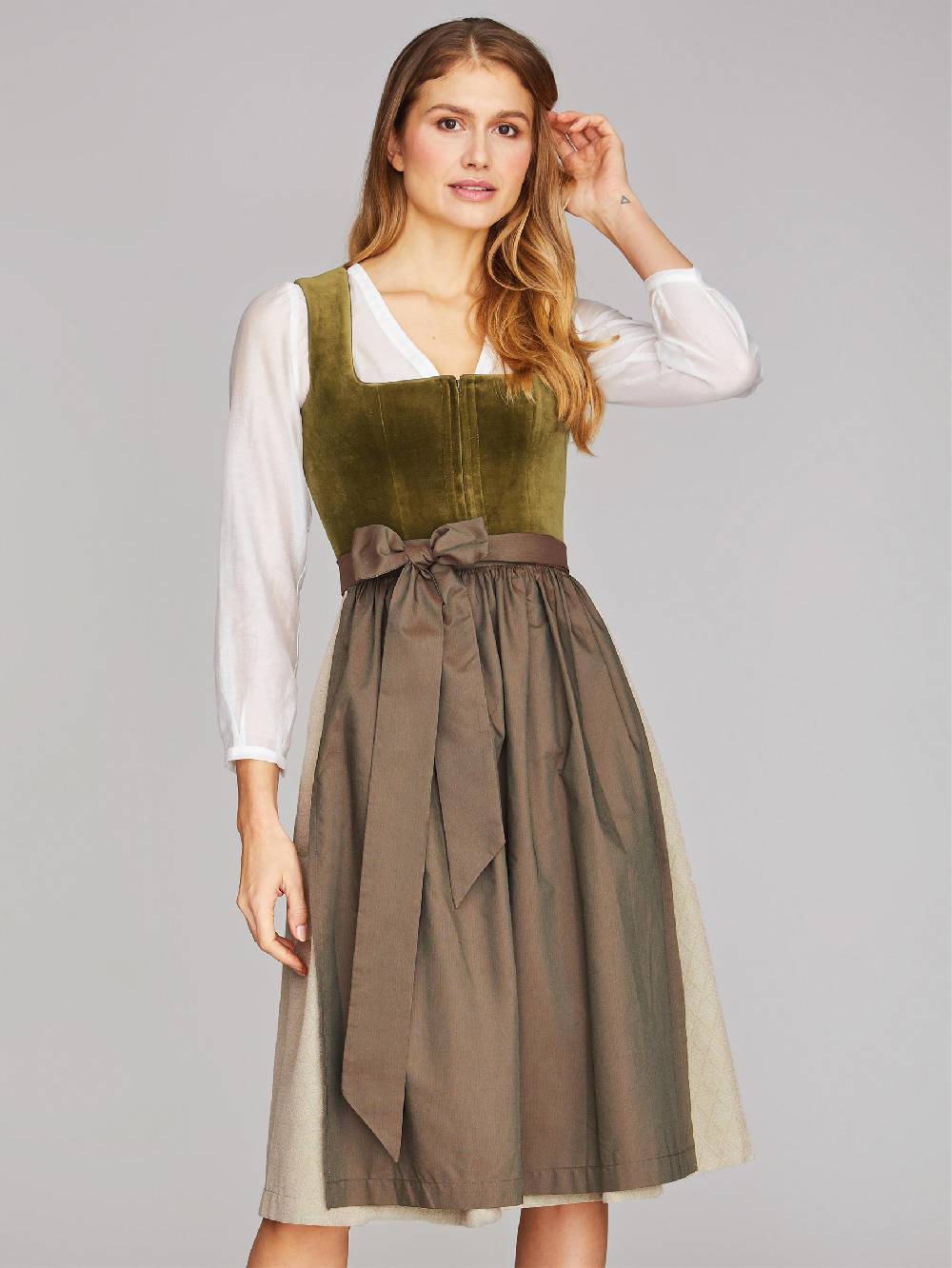 Limberry Olivgrünes Dirndl mit Samt-Mieder - DELILAH OLIVE
