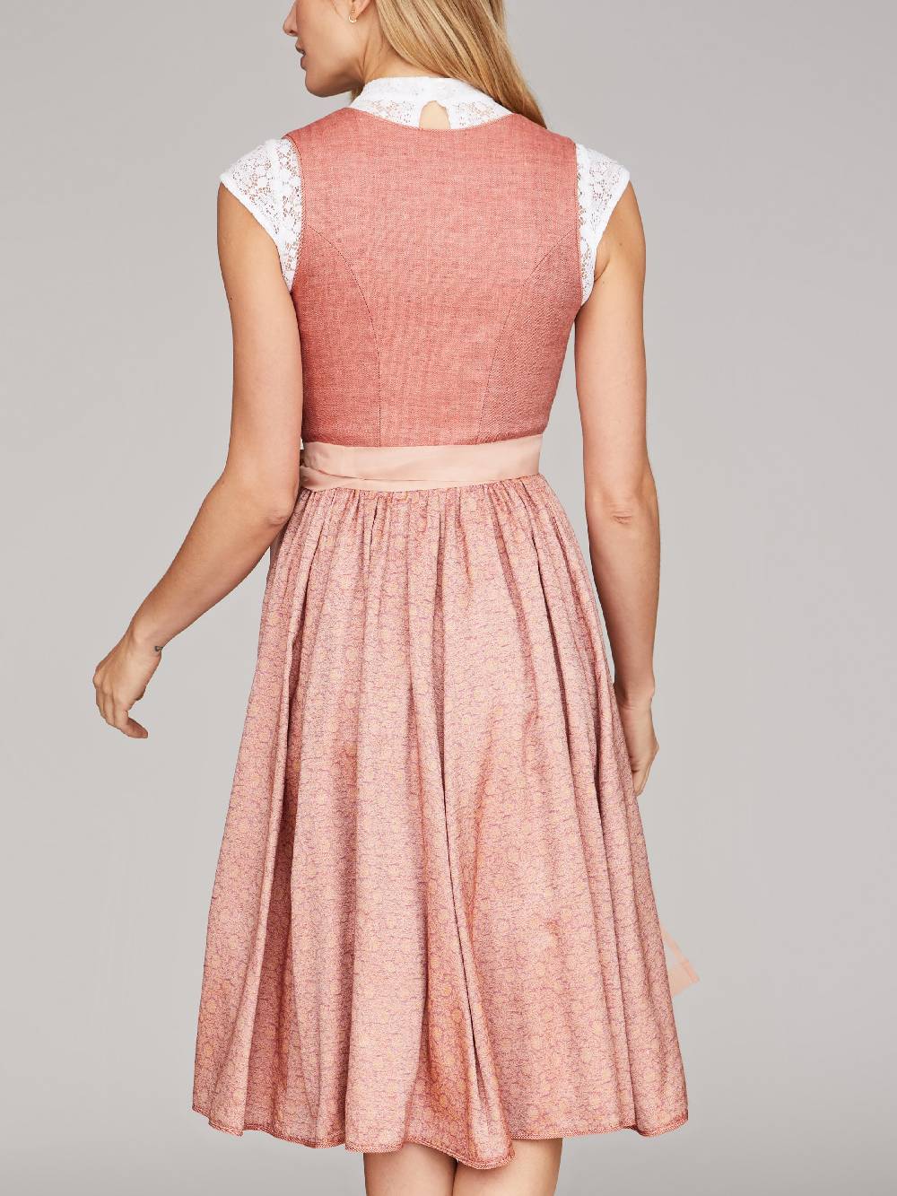 Limberry Rotes Dirndl Mit Leinenmieder - ALCAMO ROSTROT