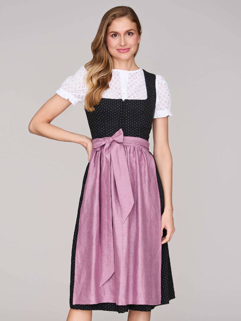 Limberry Schwarzes Dirndl Mit Streublumen - VERA BLACK