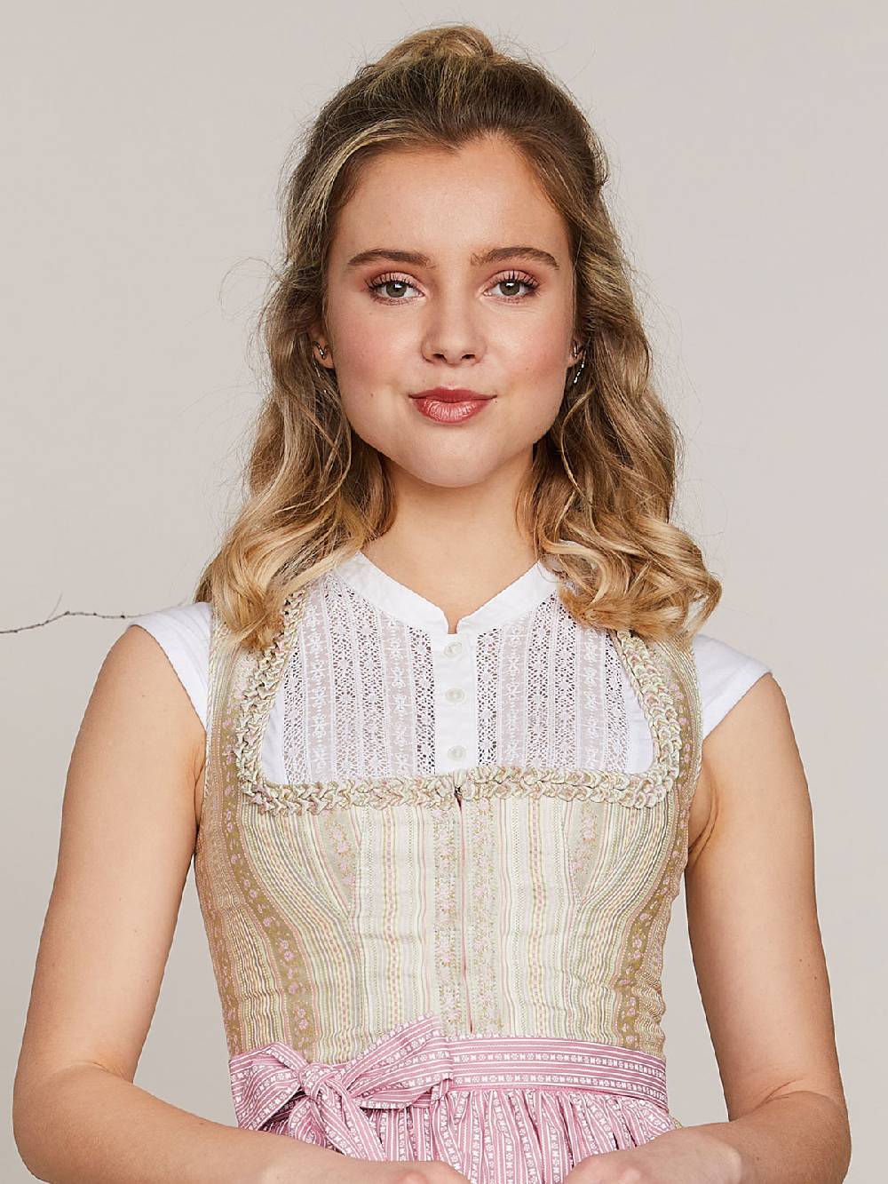 Limberry Trachtenbody Mit Spitzeneinsatz Und Flügelärmchen - JASMIN