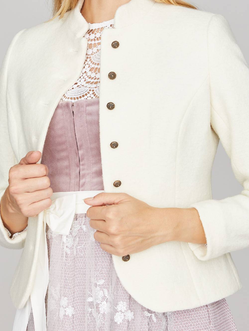 Limberry Trachtenjanker In Ecrue Mit Goldenen Knöpfen - RILEY ECRU