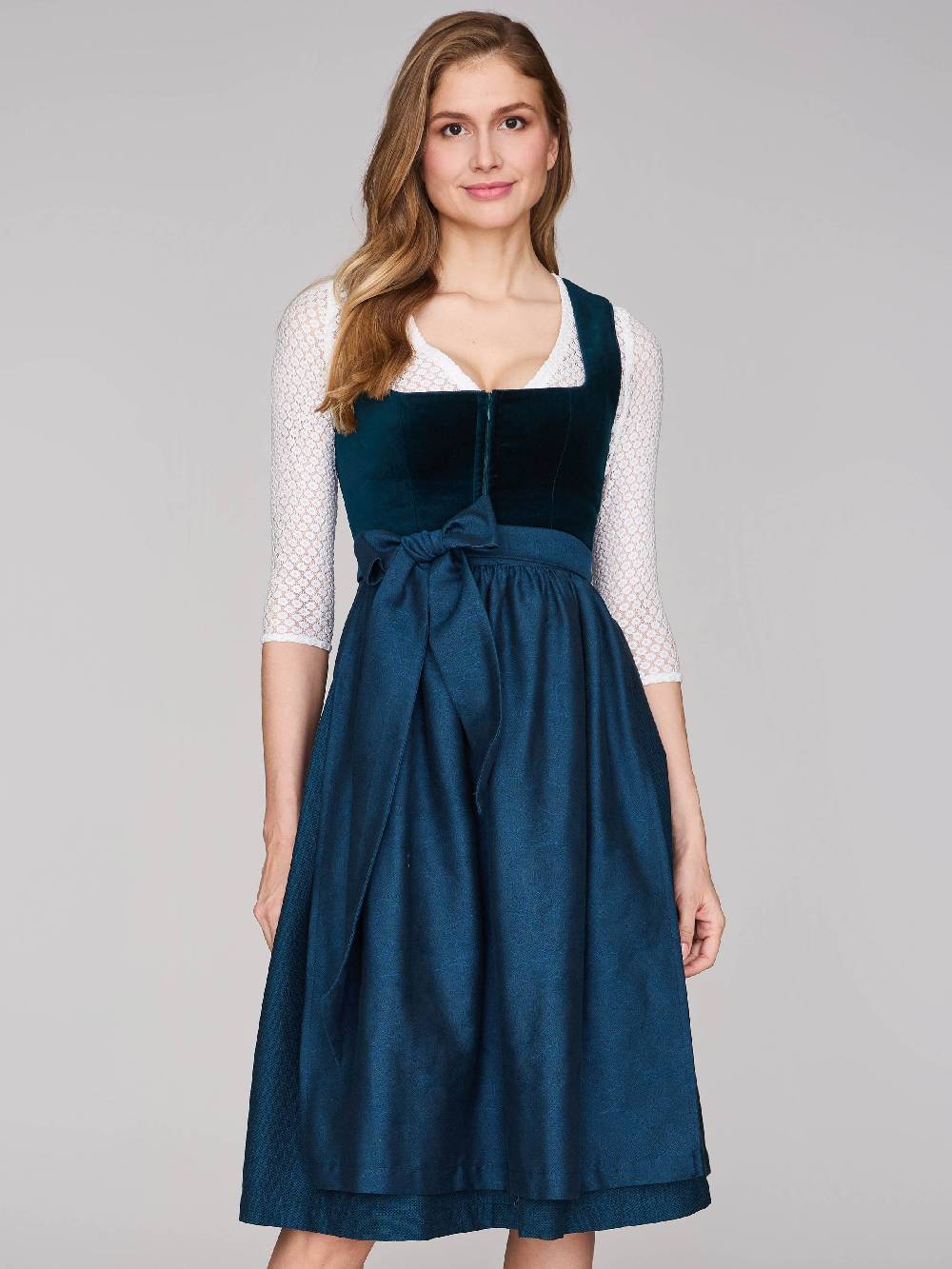 Limberry Weiße Dirndlbluse Mit V-Ausschnitt - BARBARA