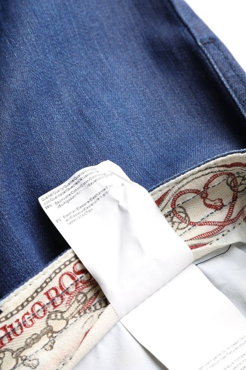 Carou BOSS HUGO BOSS Straight Cut Jeans Mit Logo-Patch