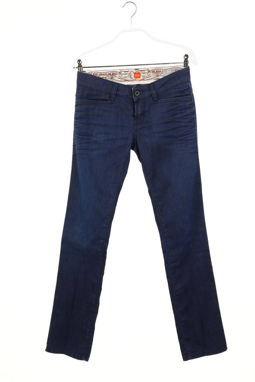 Carou BOSS HUGO BOSS Straight Cut Jeans mit Logo-Patch
