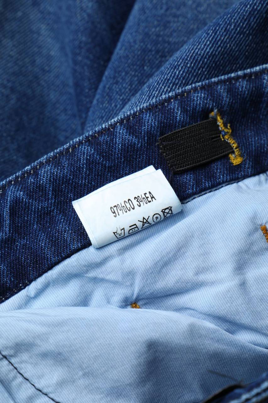 Carou 26.7 TWENTYSIXSEVEN Distressed Jeans
