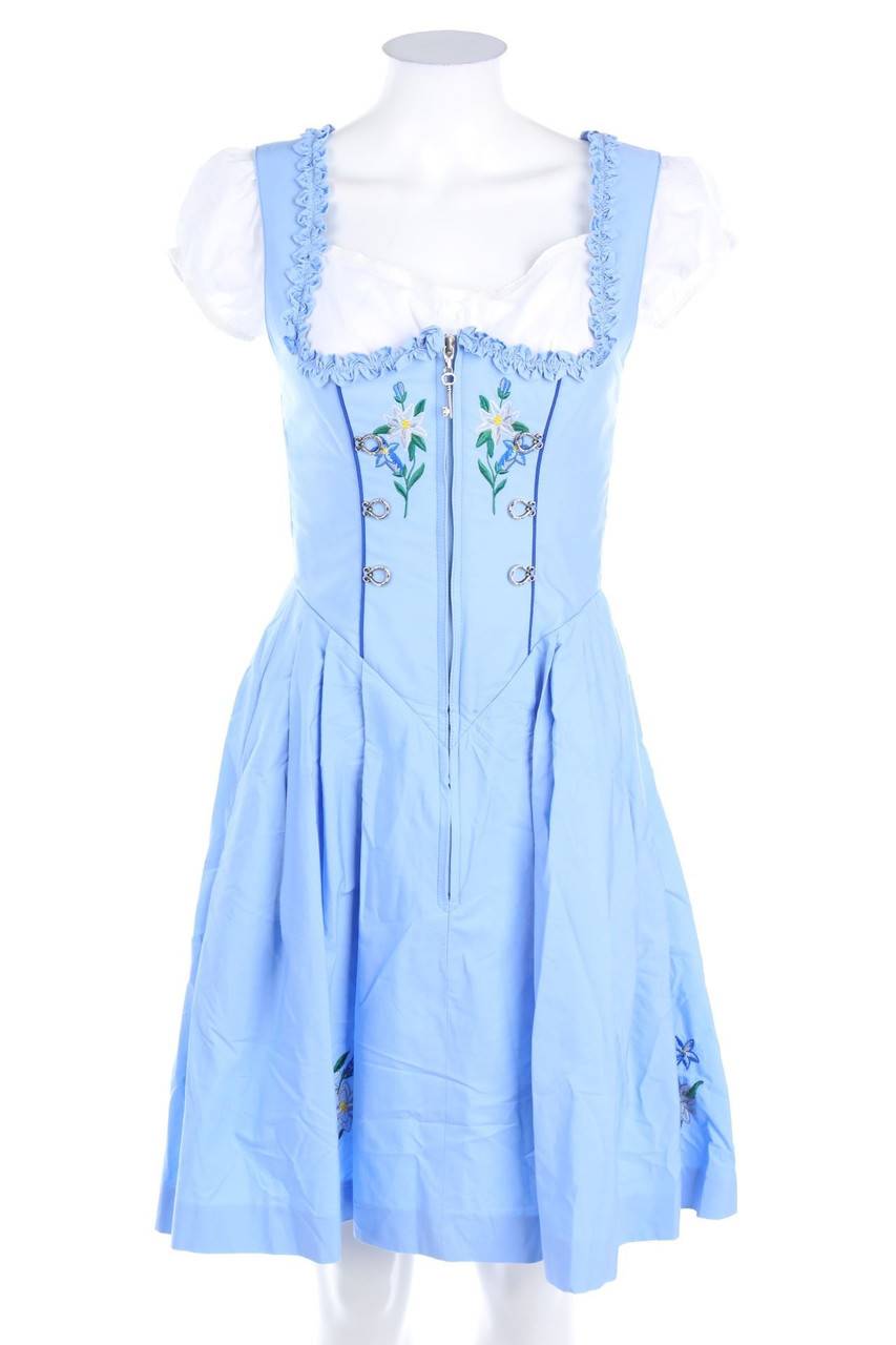 Carou A Gwand vom Sepp Dirndl mit Stickereien