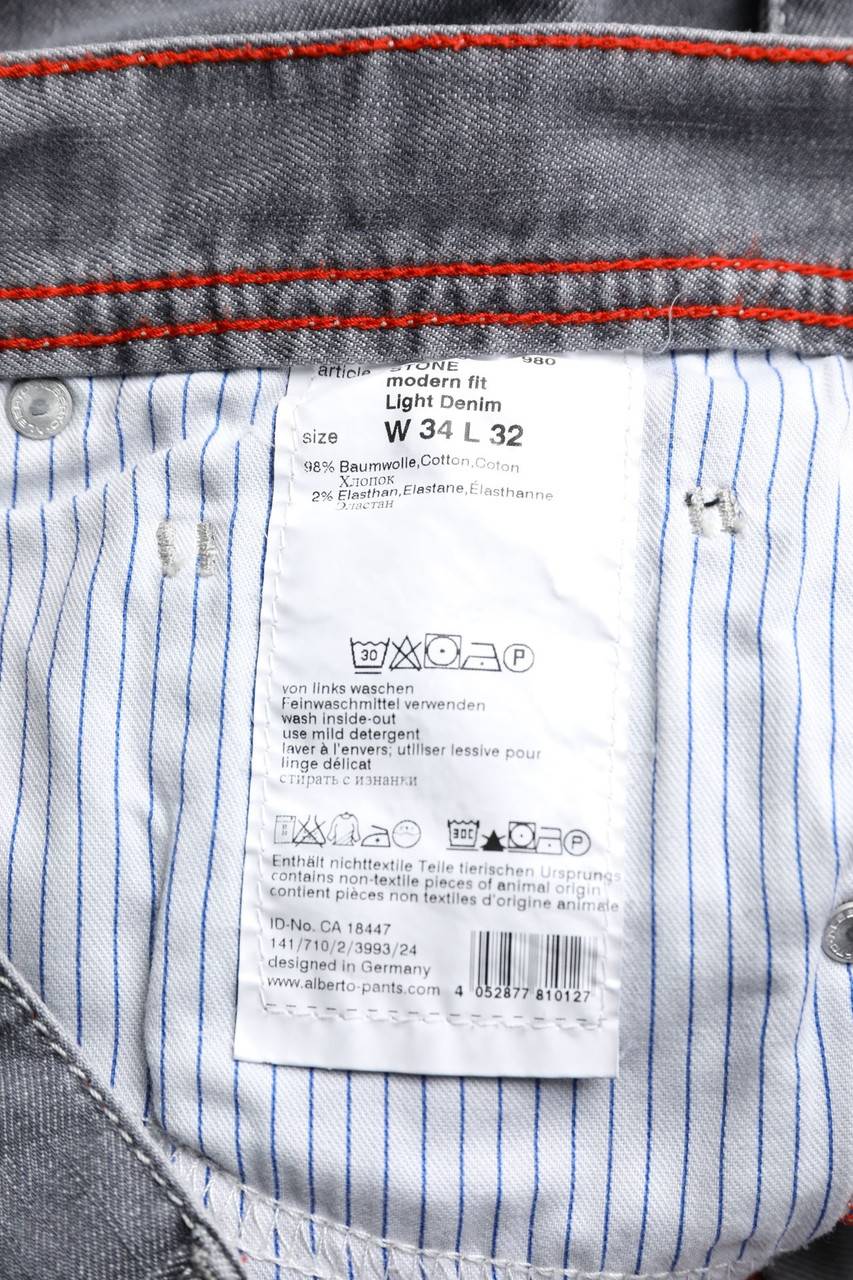 Carou ALBERTO Straight Cut Jeans Mit Logo-Patch