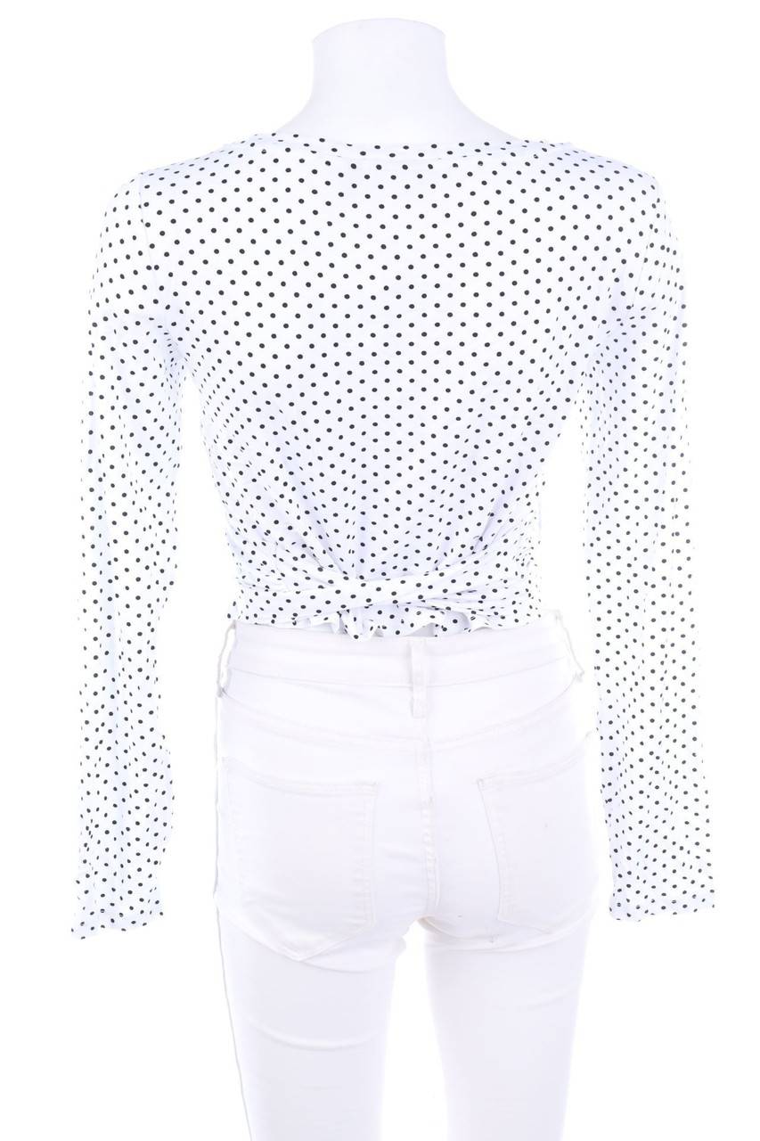 Carou Asos DESIGN Wickel-Cropped-Shirt Mit Punkten