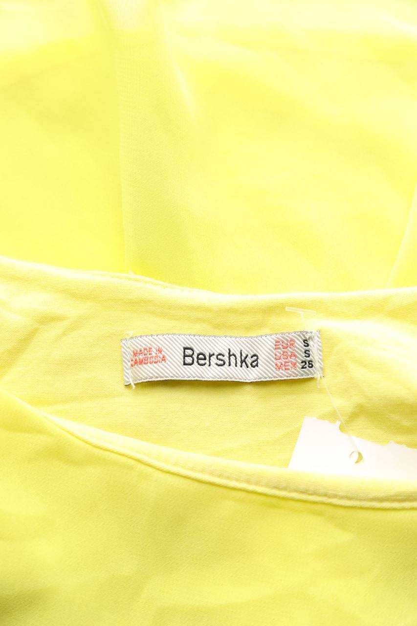 Carou Bershka Cropped-Blusentop
